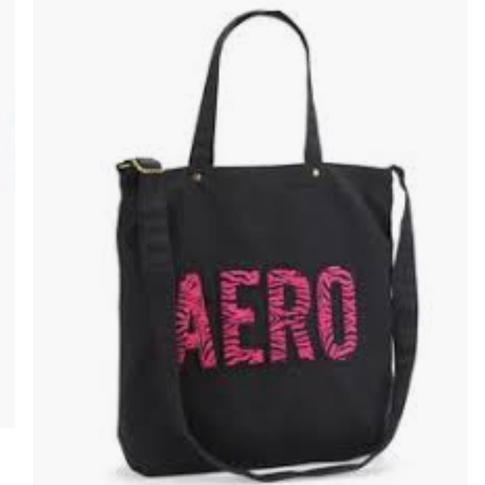 NWT Aero Tote Pink Zebra